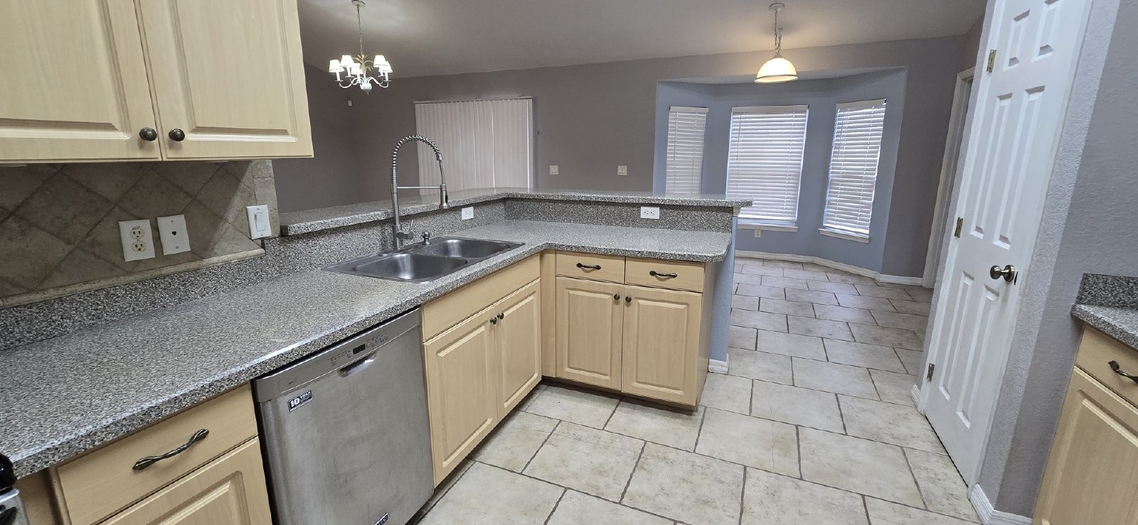 11 Hemlock Court Pass property image