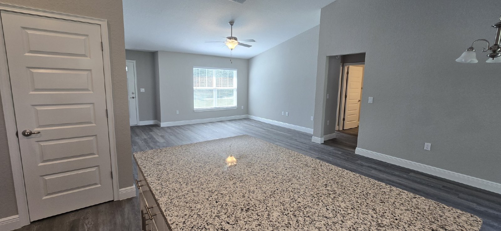 211 Oak Lane Circle property image