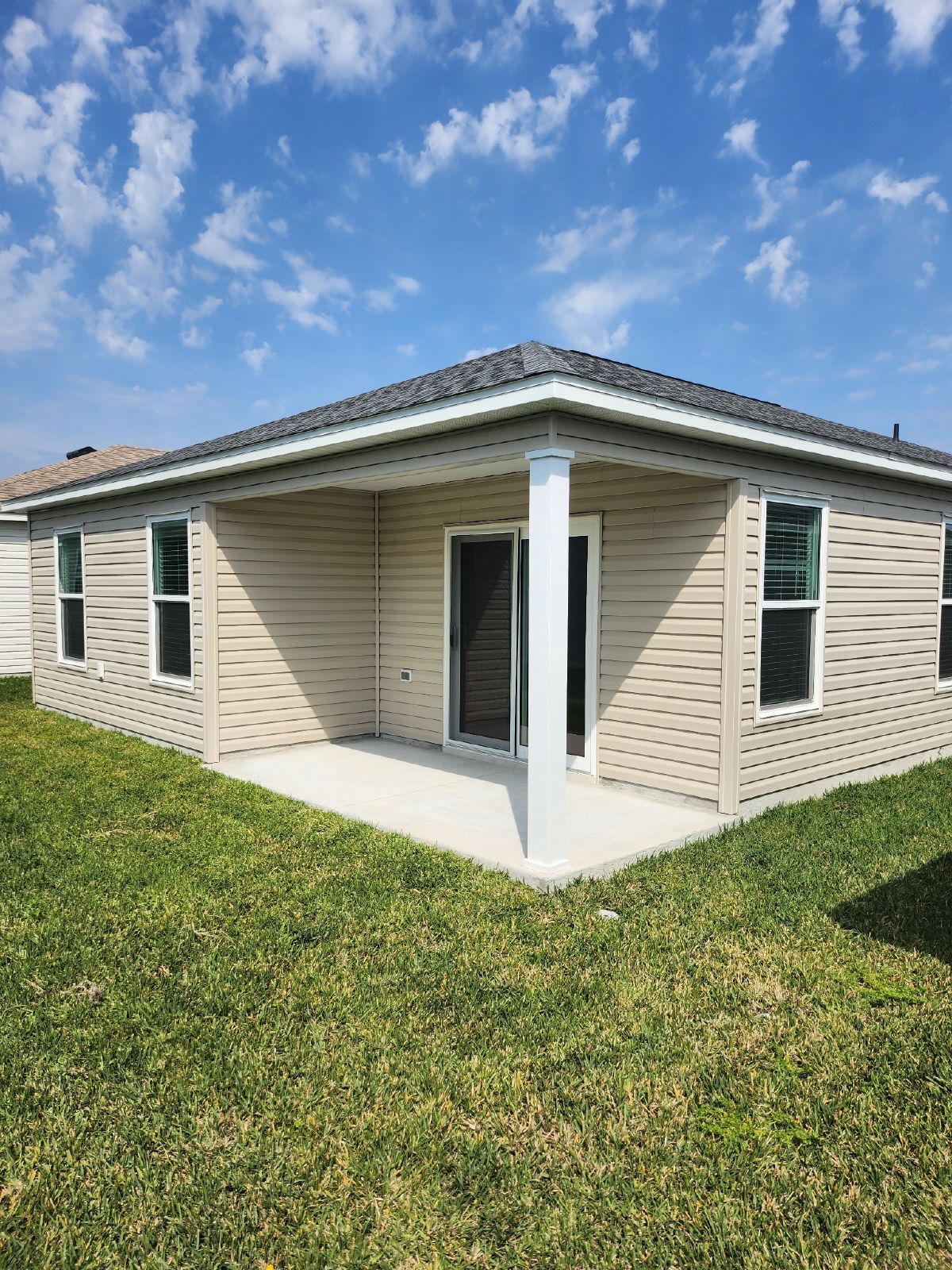 Charming unfurnished 2-Bed, 2-Bath Home in The Villages property image