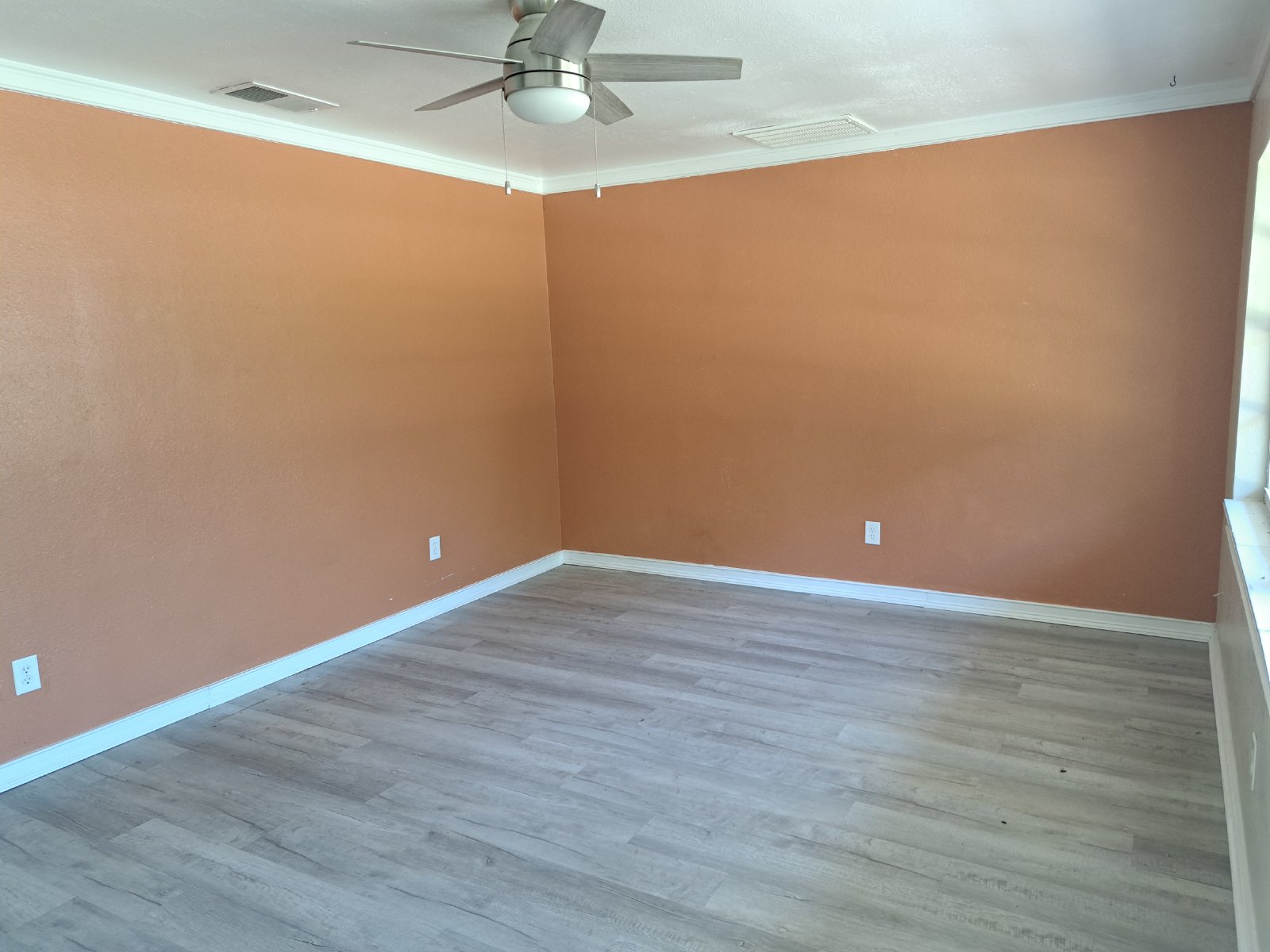 Charming 3 Bedroom, 2 Bath Pool Home on 0.33 Acres property image