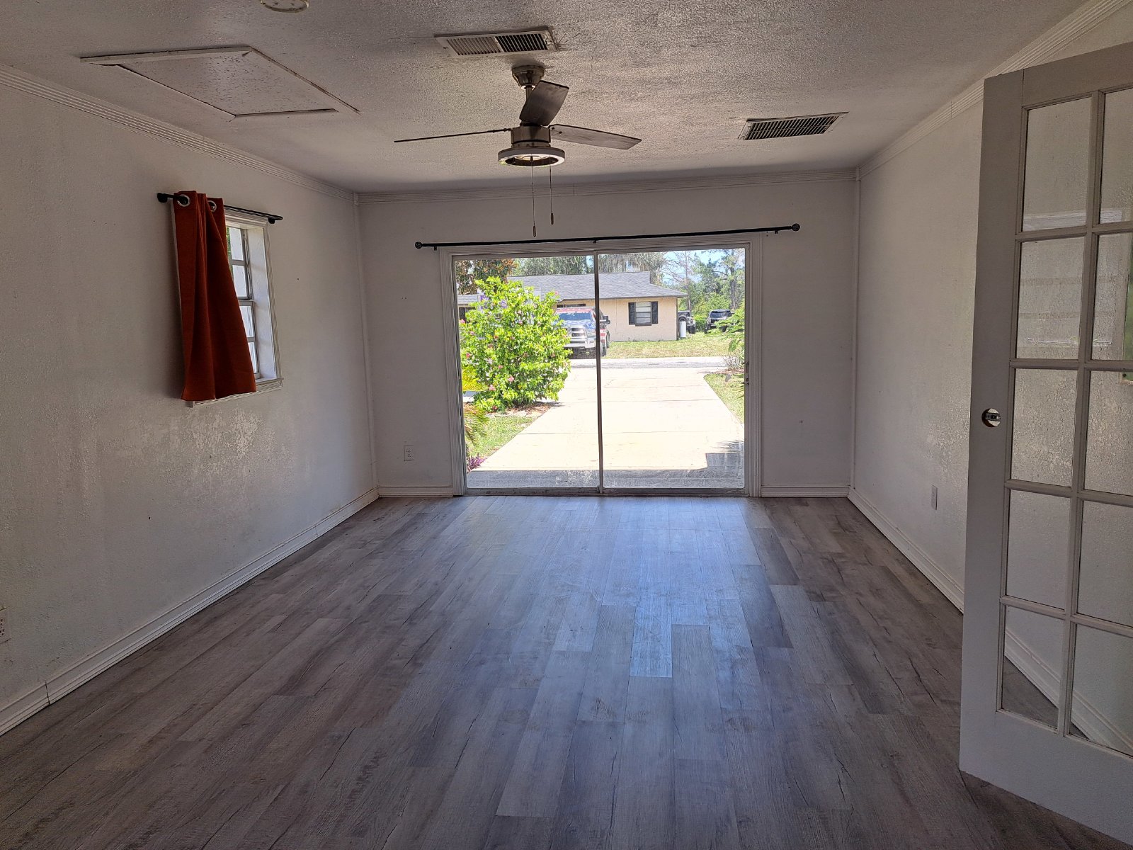 Charming 3 Bedroom, 2 Bath Pool Home on 0.33 Acres property image