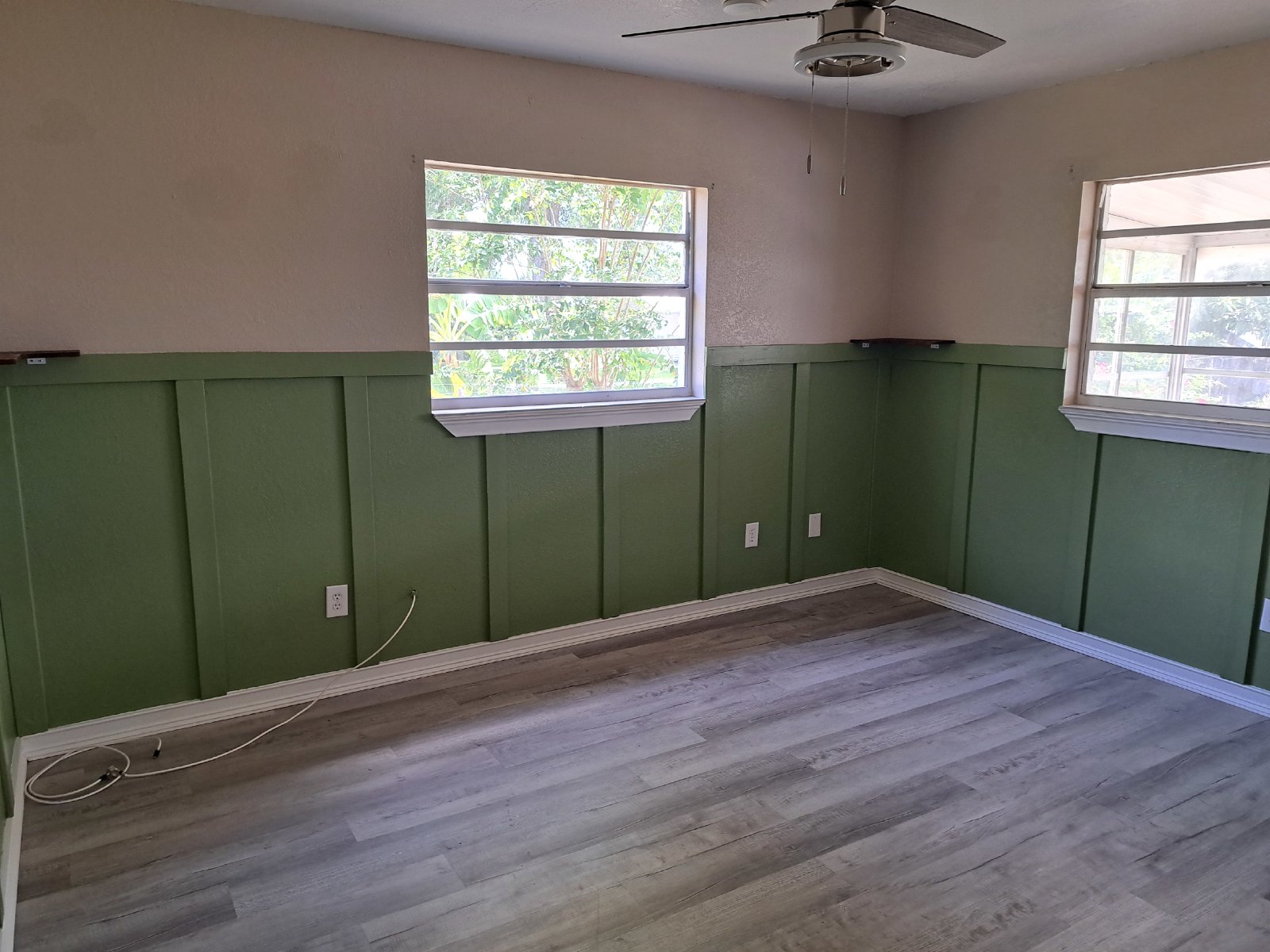 Charming 3 Bedroom, 2 Bath Pool Home on 0.33 Acres property image