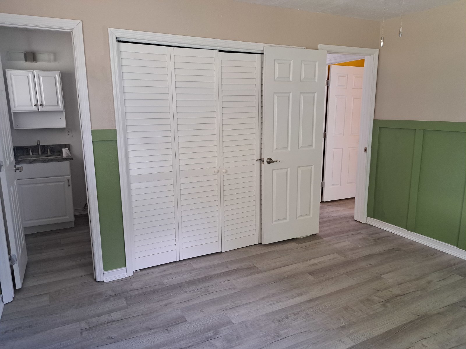 Charming 3 Bedroom, 2 Bath Pool Home on 0.33 Acres property image