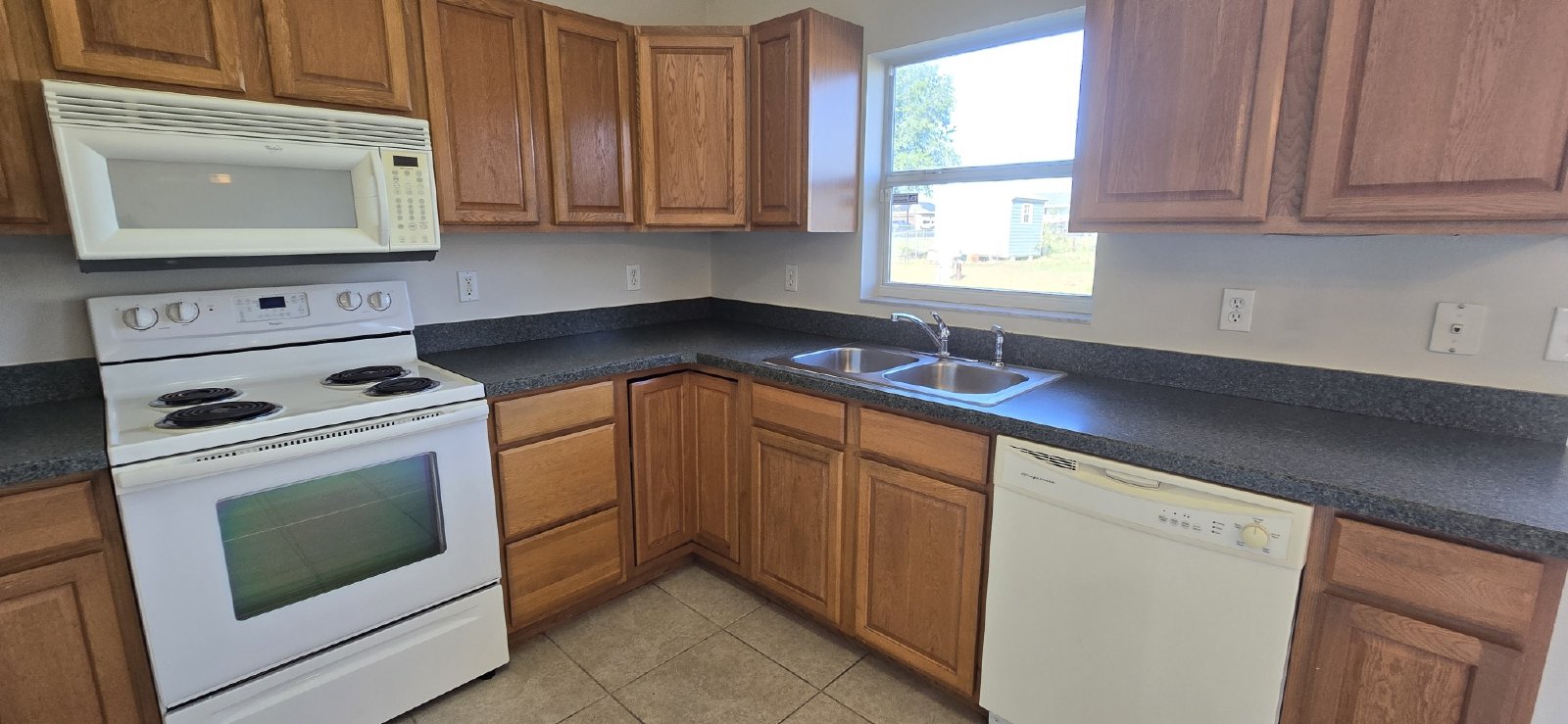 139 Juniper Loop property image